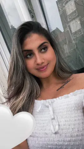 A post by @melisa_bya18 on TikTok caption: #fyp 💕💕
