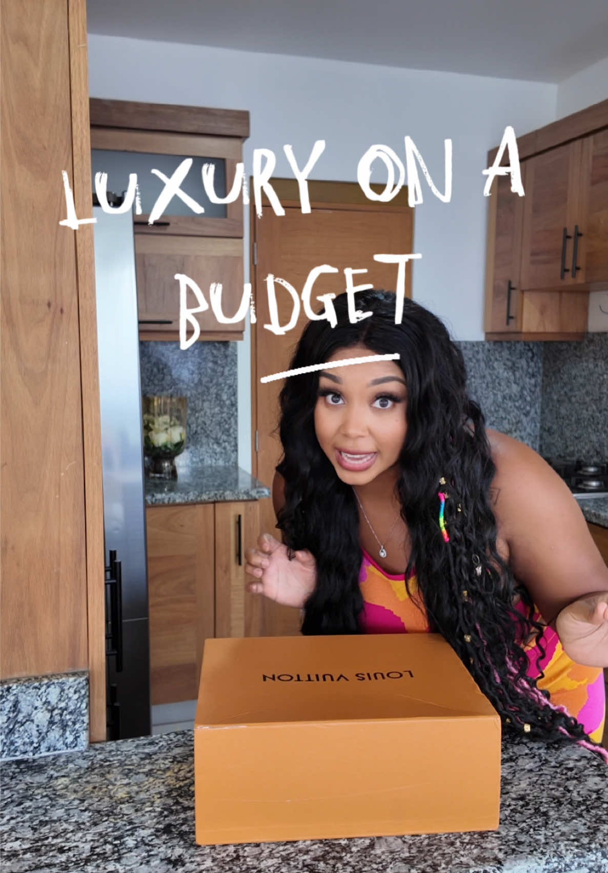 A post by @vivalapinkposh on TikTok caption: 🔥Okay so this unboxing was definitely fire 🔥 you guys already know where to find the information, if your having trouble DM me I’ll be glad to help 🫶🏽 #luxuryonabudget #budgetbabe #luxuryfinds #Baddieonabudget #Affordableluxury 