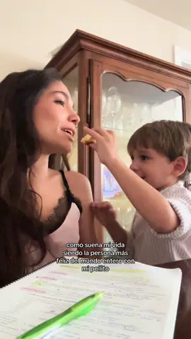A post by @beticidd on TikTok caption: es el mejor? es el mejor #madrejoven #fyp #parati #viral #lentejas 