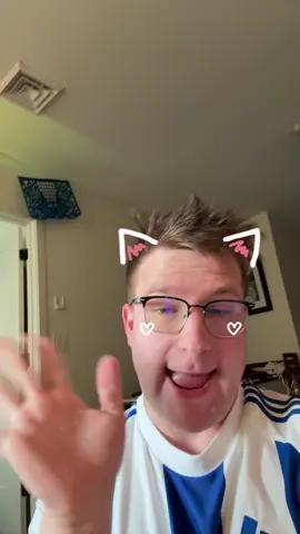A post by @mistermainer on TikTok caption: Hi 😩😩😩 #hi #funny #Meme #uwu 