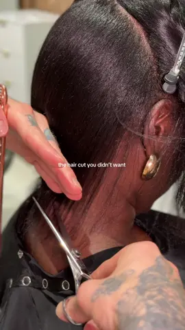 A post by @ on TikTok caption: Regular trims = longer, healthier hair. Don’t skip it. Thank you @Jordan Payne this hair cut you gave me last November has drastically changed the health of my hair 🫶🏾 7 months later I couldn’t be any happier #healthyhair #4chair #haircut #hairtrim #silkpress 