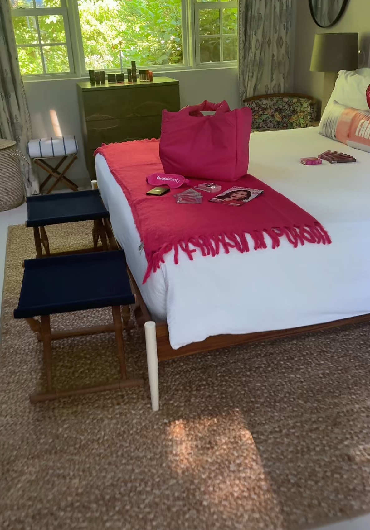 A post by @aiyannace on TikTok caption: Im Satisfied🙂‍↔️ @Huda Beauty  #hamptons #hudabeauty #loveislandusa #snacks 