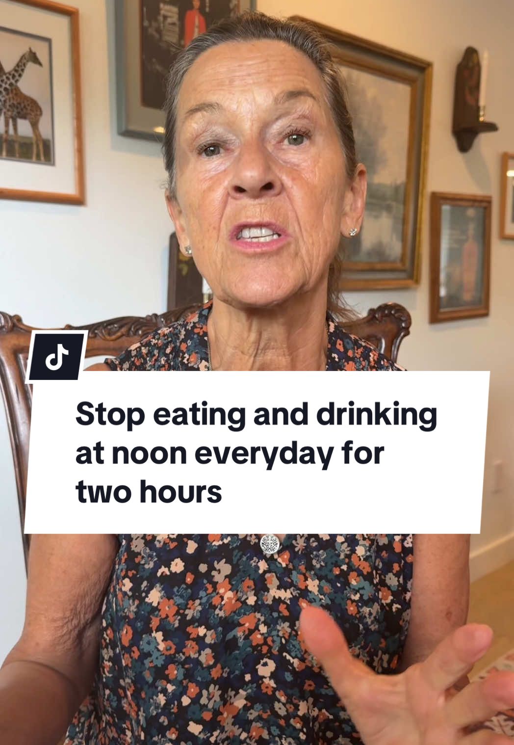 A post by @drelliephillips on TikTok caption: Stop eating and drinking at noon everyday for two hours and you’d enjoy amazing benefits. #mouthresting #teethtok #toothtok #healthyteeth #remineralizeteeth 