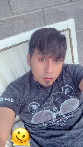 A post by @ludim_cardona on TikTok caption: 🫠#distacia #Tatcha #teamgaviotas💙🤍💙 