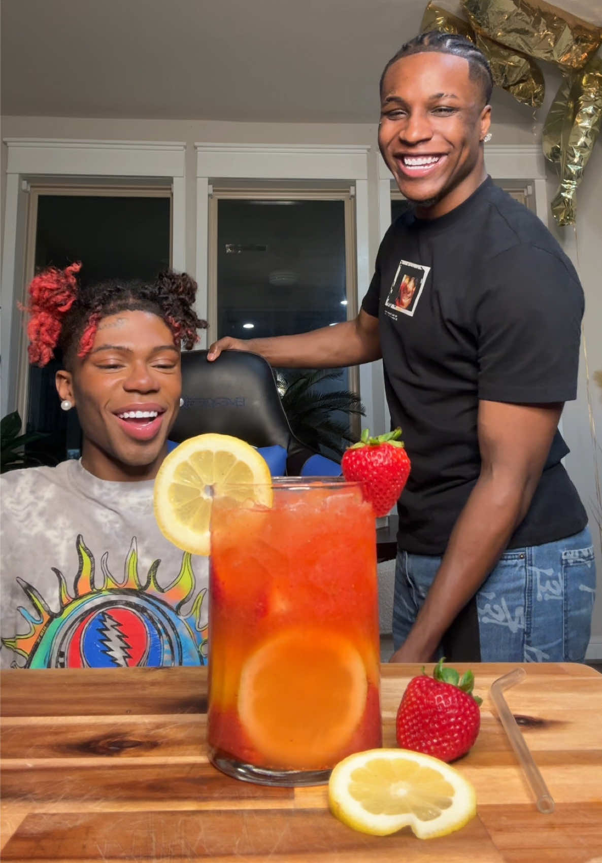A post by @realjayllnn on TikTok caption: #lemonade 