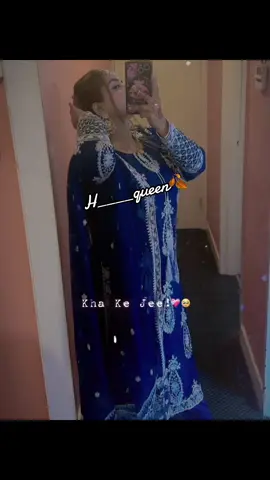 A post by @q___ueen7 on TikTok caption: @🫐H…queen 🫐💇‍♀️💅 @s queen  @👰RAJKUMARI👮‍♀️BITHI✈️  @s queen #সিলেটি_ফুরি💘🧕 #foryoupagе 