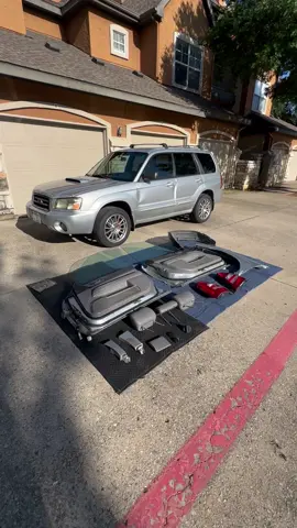 A post by @choe_fdm on TikTok caption: Junkyard date 💕🫶🏻😍