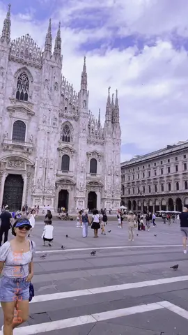 A post by @fashionweekbologna on TikTok