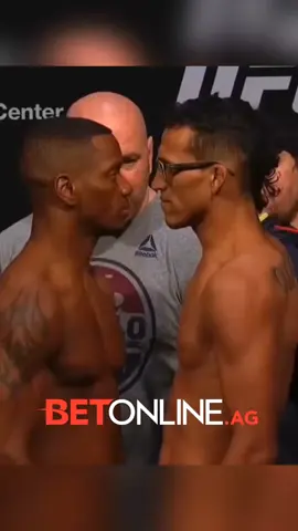 A post by @mma_mixup on TikTok caption: MY GOD Oliveira’s under the chin and it’s NIGHT NIGHT 🤯 #DoBronx #UFC