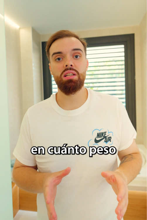 A post by @ibaillanos on TikTok caption: Hoy cumplo un año de cambio físico.