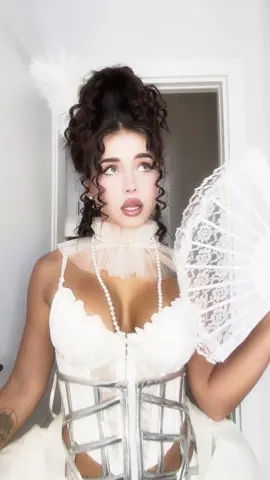 A post by @katya_golysheva_ on TikTok caption: Екатерина Великая перед вами 