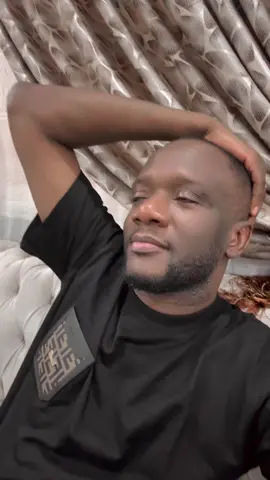 A post by @mohdiaby223 on TikTok caption: #delire #music #ambiance 