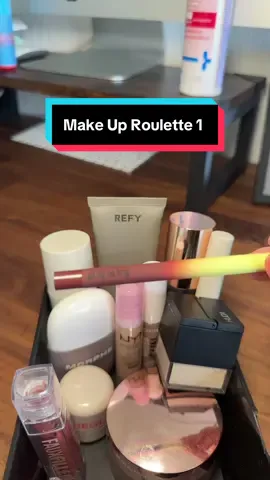 A post by @paulina_ljubas on TikTok caption: Ich habe viel zu viele Produkte, die ich fast nie benutze. Daher habe ich mir überlegt wir machen jetzt regelmäßig ein Make-up Roulette. Hast du auch zu viele Produkte? Warum verschwinden die immer hinten im Schrank und eigentlich sind die total gut🙂? ##makeuproulette##shopmystash##grwm