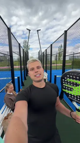 A post by @youungeer on TikTok caption: На самом деле сбор был в 15:00 опоздали вообще все 😅