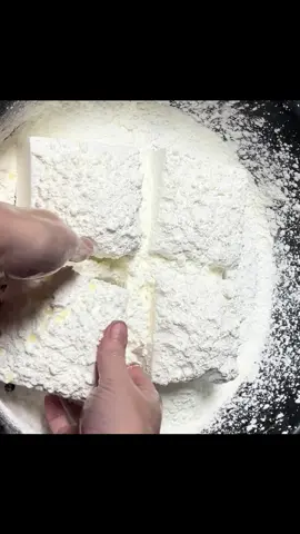 A post by @snowfairyasmr on TikTok caption: Cornstarch on chalk 