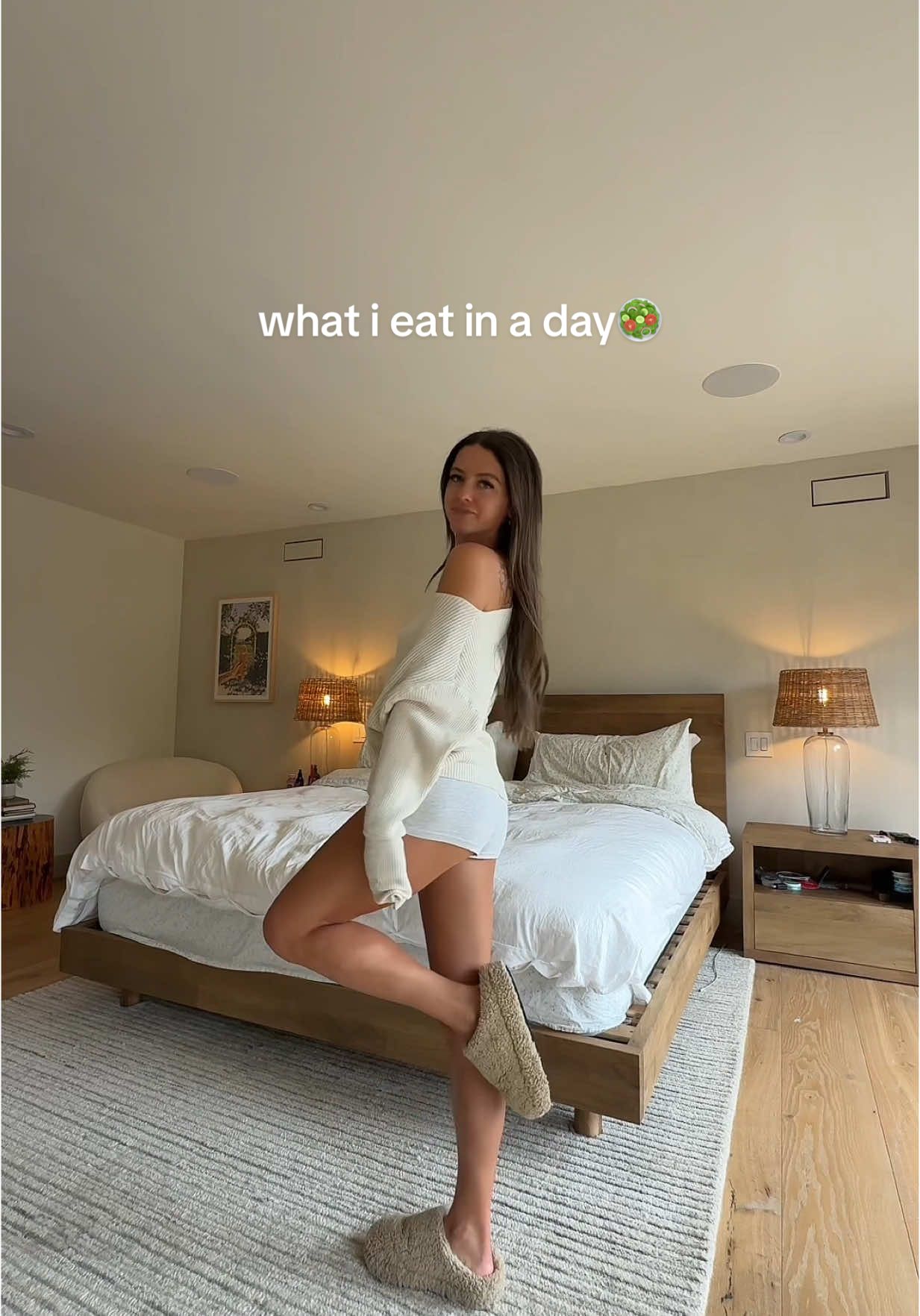 A post by @taraswrld on TikTok caption: everything i ate today💚