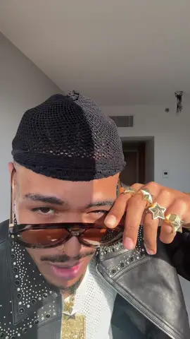 A post by @artiestar on TikTok caption: Back2back..