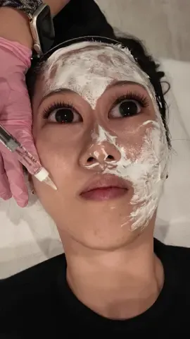 A post by @simjiofficial on TikTok caption: I look like a reptile at the end🦎😳