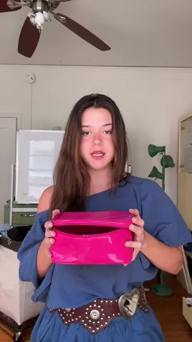 A post by @rachelocool on TikTok caption: BIKINI VACAY ESSENTIALS AND NO ITS NOT SPONS SO SAVE IT #vacationmakeup #beachmakeup #bronzer