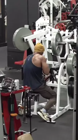 A post by @anatolyprank on TikTok caption: I just put it randomly 😅  #anatoly #gym #prank 