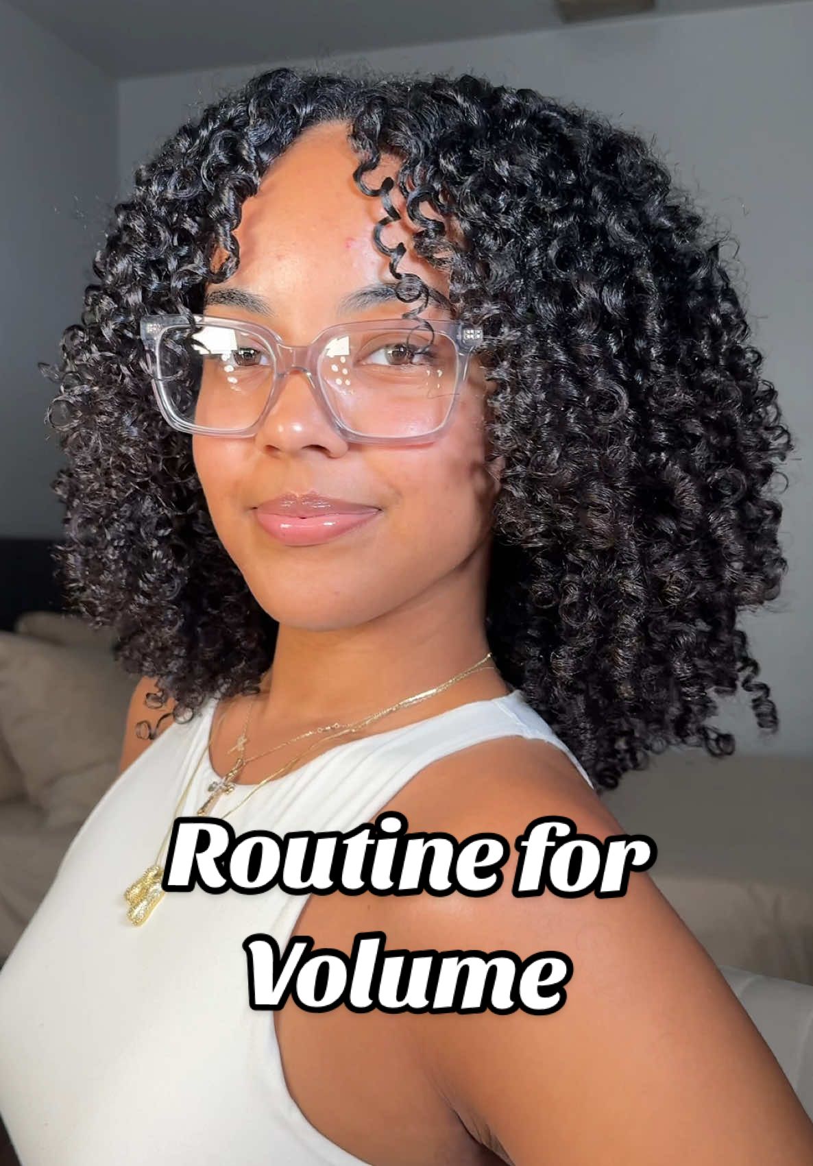 A post by @michixo__ on TikTok caption: Replying to @Di Routine for volume 🤩 tutorial for results on yesterday’s vid!  find everything used on my LTK :) @Rizos Curls serum, custard  @Calista Tools foam @amika anti frizz treatment @Gisou oil #curlygirl #hair #volume #curls #curlyhair #haircare #inspiration