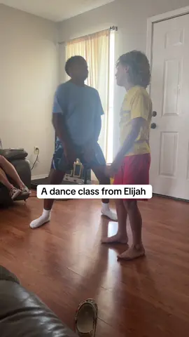 A post by @wrenandemmesworld on TikTok caption: @elijah jessup2014 67 Swich ch taught the boys some dance moves!! Wren said he can’t do that his dance moves just goes with the flow 😂 #wrendavid #kaysen #friends #tripout #dancing #danceclass #louisianaboys #louisiana #neworleans #fyp #foryou 