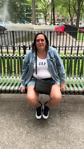 A post by @distrikt14 on TikTok caption: True Stories By Kim AKA THE UPS BANDIT #krackinupwithkim #justiceforAriel 1 year ago today Kim And Rizz started something that touched the hearts of people around the world literally thank you to everyone who supported Us and continues to show unconditional love 🗣️ HOLLAAA BACKK YUNGINNNSS 