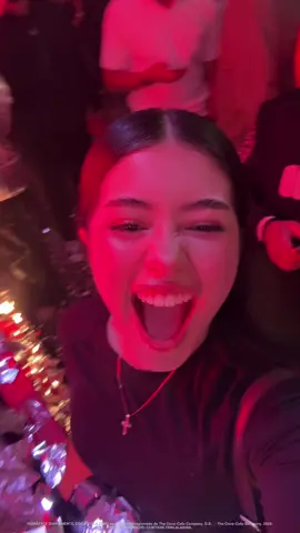 A post by @dannespinoo on TikTok caption: Les comparto el cartel oficial del Coca Cola Flow Fest 2025! >w< @Coca-Cola Flow  - - - #CocaColaFlowFest25 #Quenosedigaquenoseavisó #Publicidad