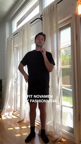 A post by @alberouuuu on TikTok caption: outfit con ropa que tienes en tu closet  fit by @NovaMEN by @Fashion Nova  details del fit: 👕: FN Essential Crew Tees 3 Pack - Black 👖: Elm Relaxed Barrel Jeans - Light Wash 🥾: Risk Taking Lace Up Boots - Black ⌚️: Jasper 35MM Square Leather Band Watch - Gold/Black