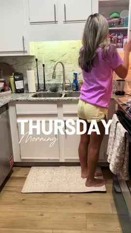 A post by @courtneyahoward on TikTok caption: #dayinthelife #morningroutine #morningvlog #foryou #fyp 