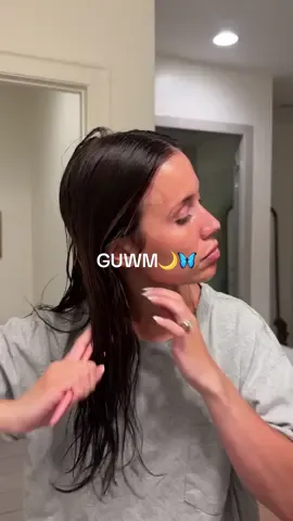 A post by @cecilybauchmann on TikTok caption: not the nail😭the actual worst. Everything showers make me 😴ILYSM xoxox! #motherhood #guwm #nightroutine #skincare #bedtimeroutine 