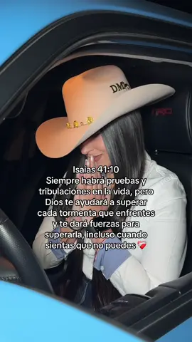 A post by @danielamonsalve082 on TikTok caption: Para Dios no hay nada imposible 🙏🏻❤️‍🩹 #religion #salmos #oracion  #sentimientos #bendiciones #orar #danielamonsalve #dios #reflexion #reflexiones 