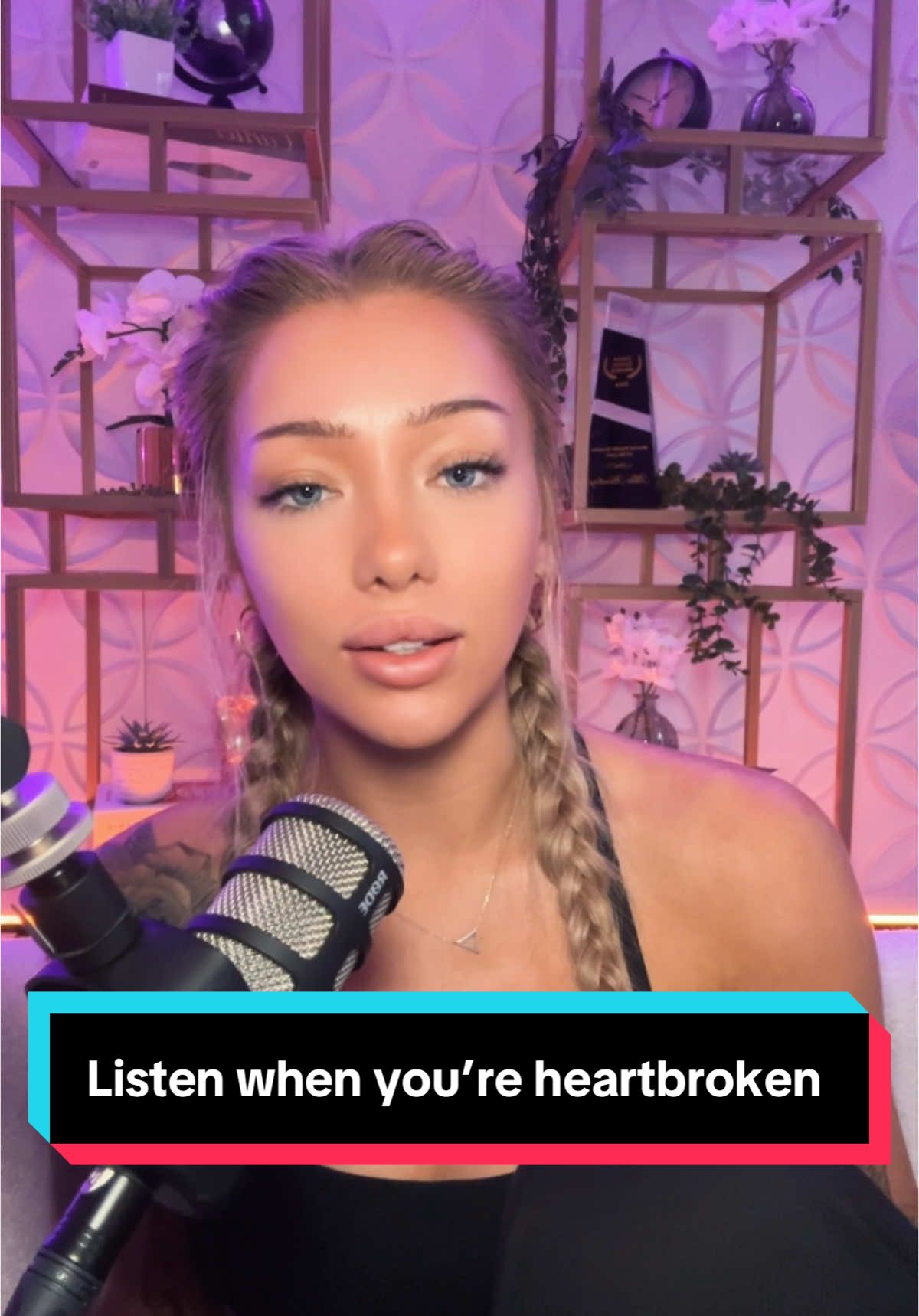 A post by @ on TikTok caption: #heartbroken #allieharding #Motivation #relationship #relationshipadvice #lifeadvice #breakupadvice #breakup #advice #adviceforgirls 