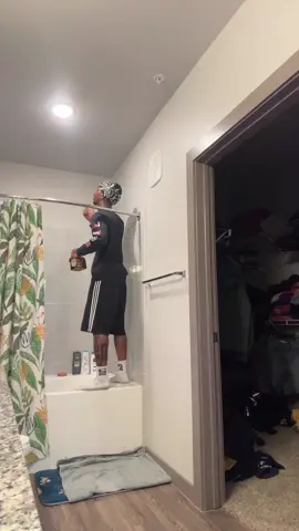 A post by @rulaempire on TikTok caption: #fyp #fypツ #rula #viral 