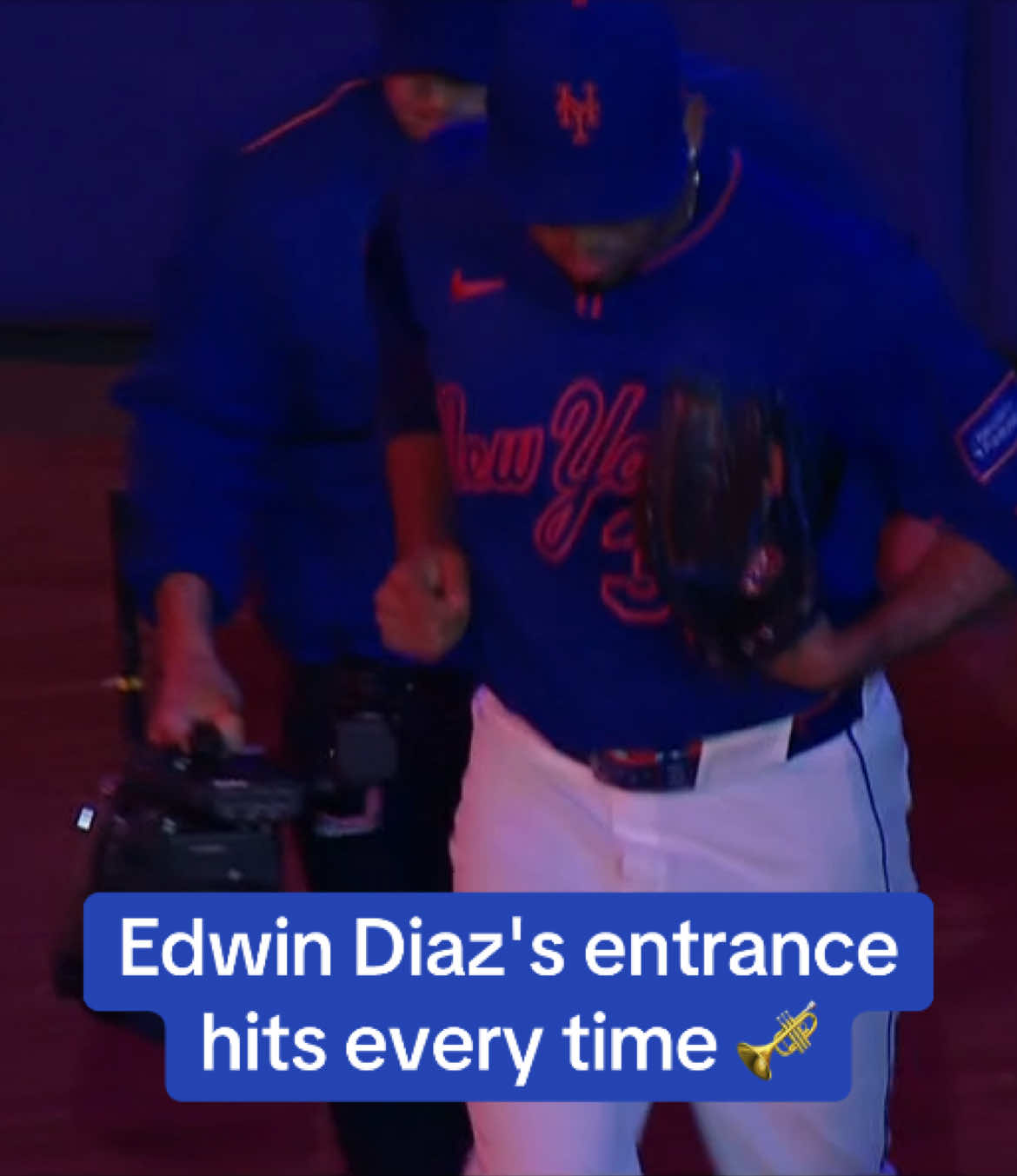 A post by @espnatbat on TikTok caption: #mlb #mets #trumpet #closer 