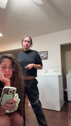 A post by @kaelyngutierrez on TikTok caption: my sister flew out for my time of despair 