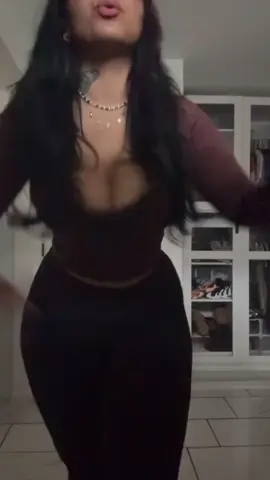 A post by @maryelee24 on TikTok