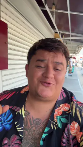 A post by @florinelioana on TikTok caption: #viralvideos #boom @Florinel Ioana ALO ALO TE IUBESC ❤️❤️❤️