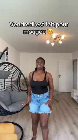 A post by @josystars on TikTok caption: à chacun son bangala 