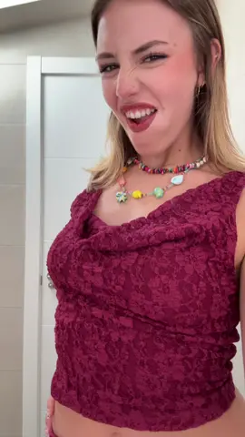 A post by @clauudia_garciaa on TikTok caption: Por qué será? 😌💁🏼‍♀️