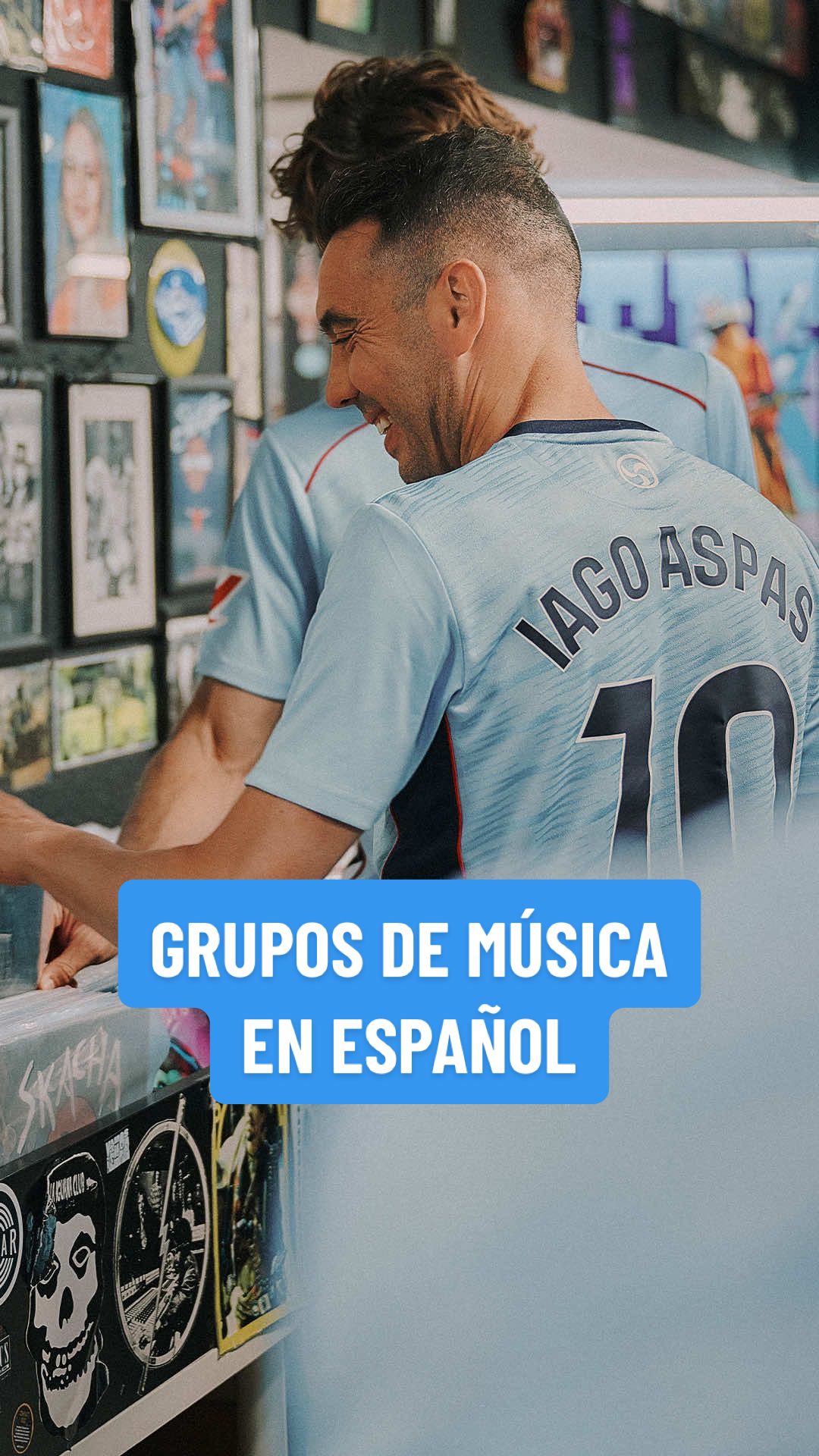 A post by @rccelta on TikTok caption: Esta playlist es oro puro 🎶 Iago Aspas y Marcos Alonso estrenan la nueva camiseta eligiendo sus grupos de música en español favoritos. 🔹 @Héroes del Silencio  🔹 @EstopA  🔹 @Fito & Fitipaldis  🔹 @ARDE BOGOTÁ  🔹 @La Rosalia  🔹 @Amaral  🔹 @Maná  Temazos y nostalgia 🤩🔙 Temazos y nostalgia. ¡De los 00's hasta ahora! #RCCelta #IagoAspas #MarcosAlonso #TikTokFootballAcademy #DeportesEnTikTok 
