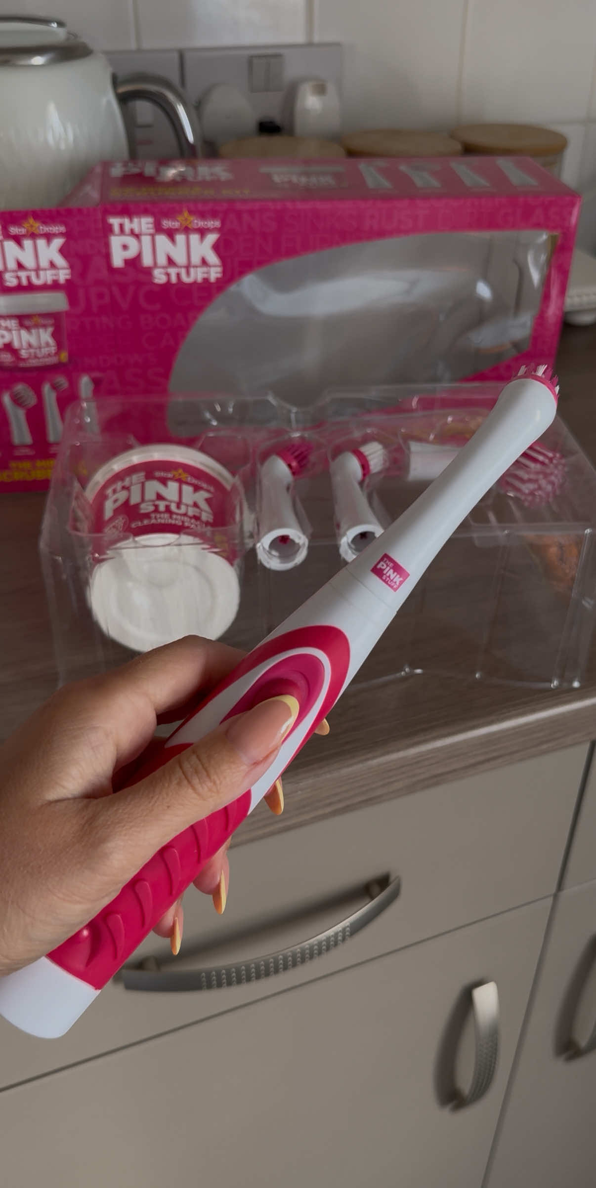A post by @cleanwithpinkstuff on TikTok caption: POV: you just levelled up your cleaning game with The Pink Stuff Scrubber Kit 🔥💞💪🏼 @Kayleigh Taylor @✿ Jottie ✿ @Shannon @lifeby_ash ✨ 📽️ #cleaning #cleantok #cleaningmotivation #thepinkstuff #pinkstuff #cleaningtips #cleaninghacks #deepclean 