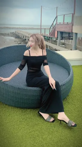 A post by @muthaethae on TikTok caption: င်္အကျီရော်ဖိနပ်ရော် လက်ဆောင်ရထားတာ😍🙊@Oo Naing🍉🍉Thae👩‍❤️‍👨 