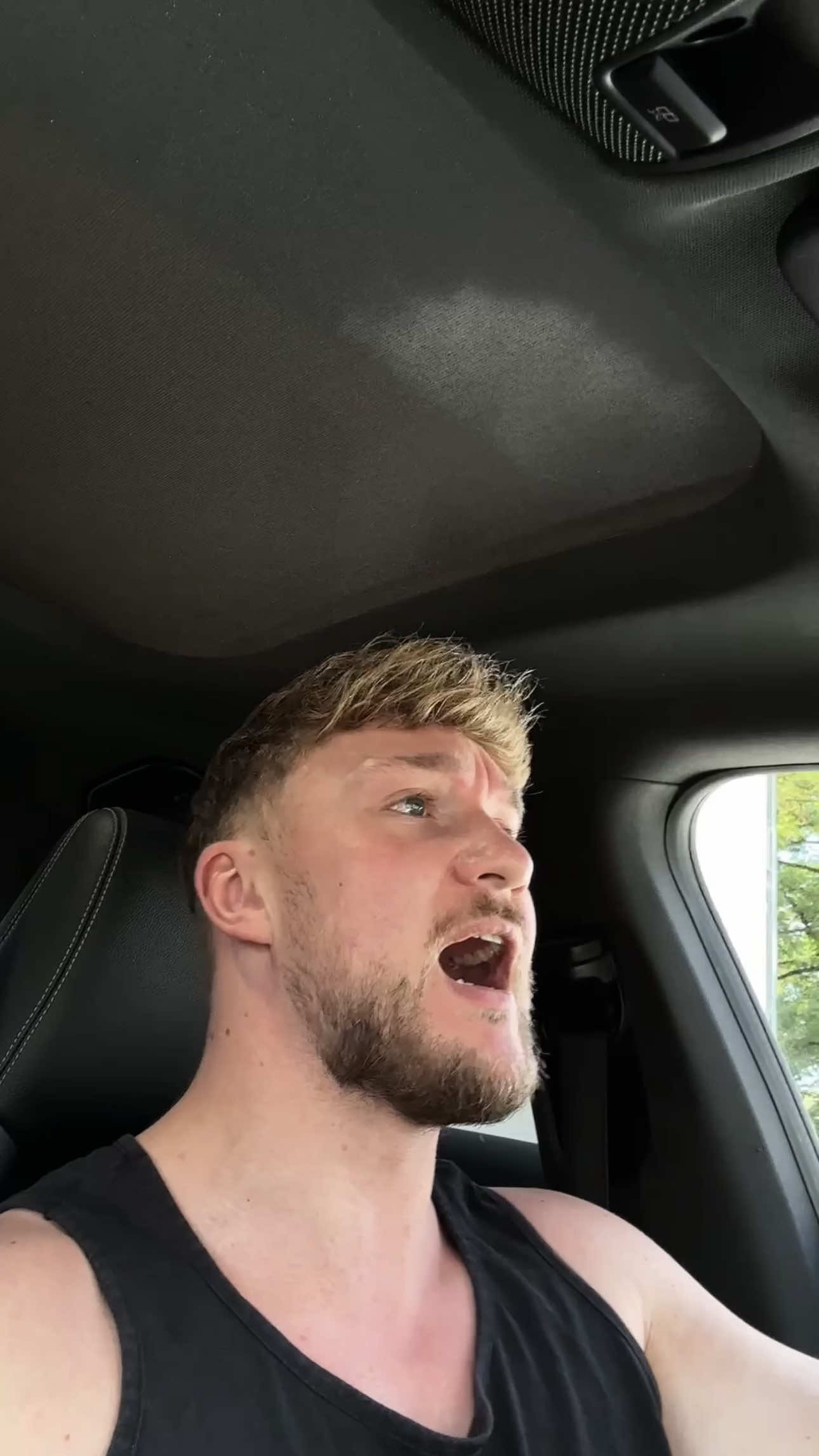 A post by @flowiehe on TikTok caption: CANCEL DEN!!! 🌚🥴 Facts halt. #gym #fitness #trend #abnehmen #zunehmen 