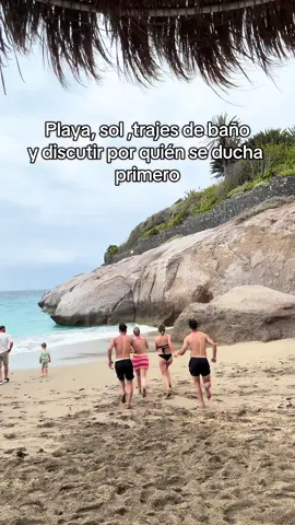 A post by @adrianabors30 on TikTok caption: Esto y nada más🥹🌅🏝️@#viaje #viajedeamigos #españa #tenerife #vacationvibe #travelmood #playa #playadelduque 