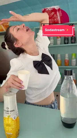 A post by @poopiblh on TikTok caption: Je goûte toutes les saveurs de la caravane @SodaStream France au Lyon street food festival ☀️💧publicité #sodastream #pushforbetter #drink #summer #water #eau #avis #soda #cola 