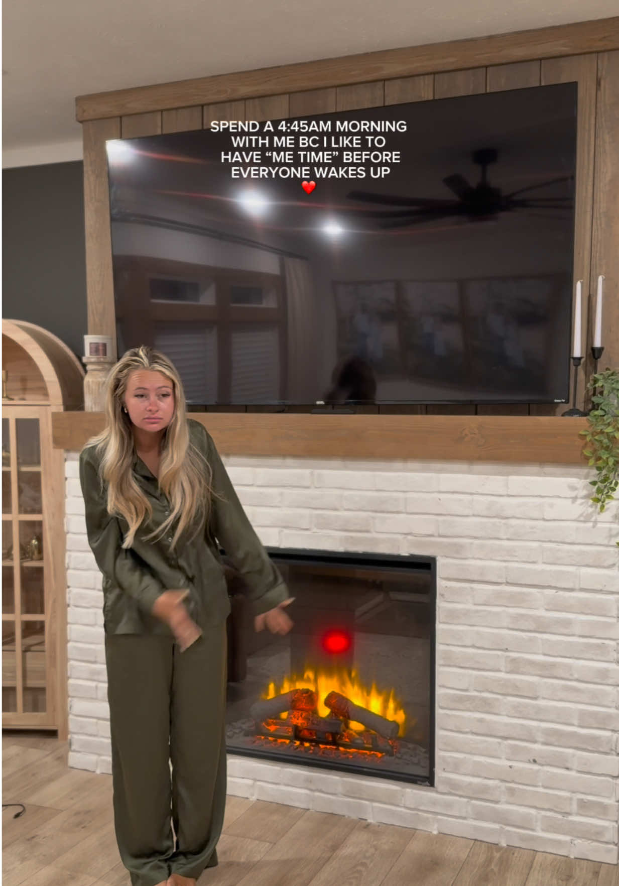 A post by @kylieapitts on TikTok caption: It’s the weekend, so let’s get to fun activities 🤩❤️ #momtent #morningroutine #5ammorningroutine #momlife 