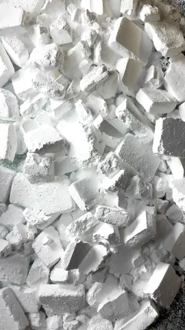 A post by @unplainjaneasmr on TikTok caption: Dry, Gritty, Crunchy, Chalky Goodness