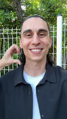 A post by @batzair on TikTok caption: Ma meuf est relou parfois…