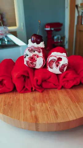 A post by @abir.sag on TikTok caption: ⁨	Cherry crepe 🍒 كريب الكرز 🔥 Ingredients:  - 2 large eggs  - 1 cup milk  - 2 tbsp sugar  - 1 cup all purpose flour  - 2 tbsp butter  - 1/4 cup cherry juice 🍒 - 1/4 tsp red food coloring - 1 tsp vanilla  - Pinch of salt  المكونات:  - ٢ بيض  - ١ كوب حليب  - ٢ ملعقة كبيرة سكر  - ٢ ملعقة كبيرة زبدة مذابة - ١/٤ كوب عصير كرز  - ١/٤ ملعقة صغيرة ملون طعام احمر  - ملعقة صغيرة فانيلا  - رشة ملح  .#tiktokcookbook #abirzkitchen 